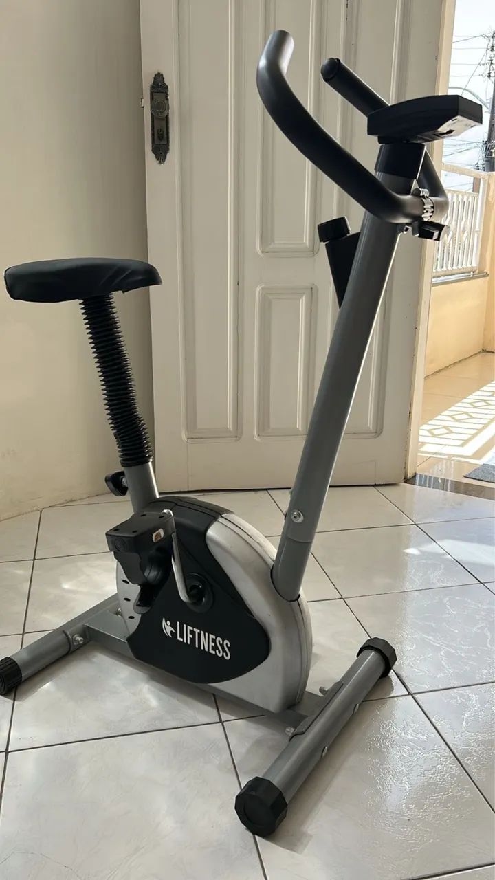 Bicicleta ergométrica nova