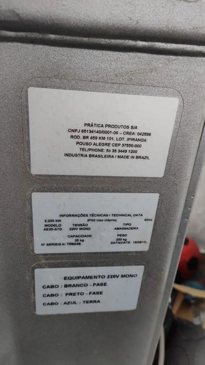 VENDO masseira marca PRATIKA mod AE-25-STD muito nova - Foto 3