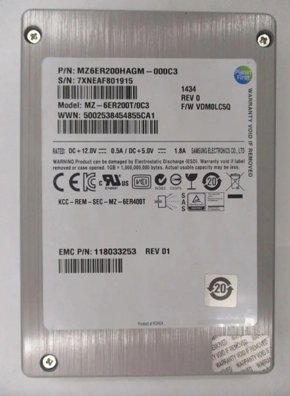 SSD Samsung de 200 GB para servidores e storages