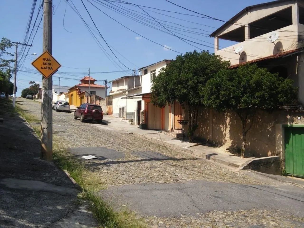 Barracão  bairro cenáculo 
