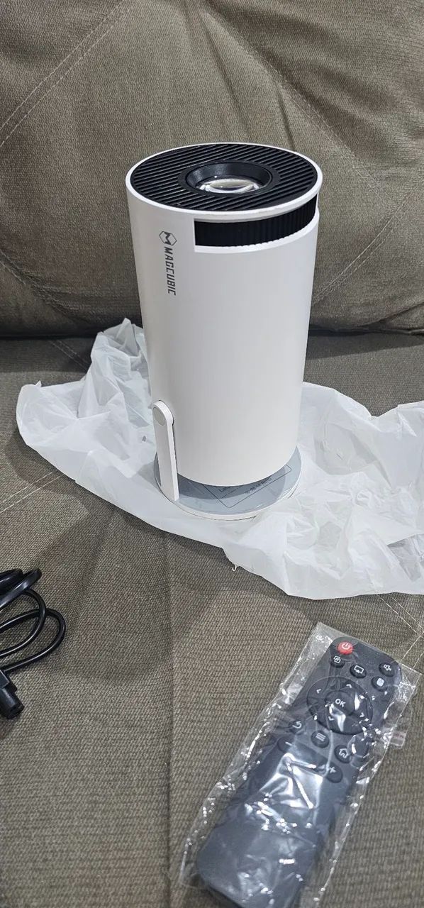 Projetor Magicube HY300 - Foto 2