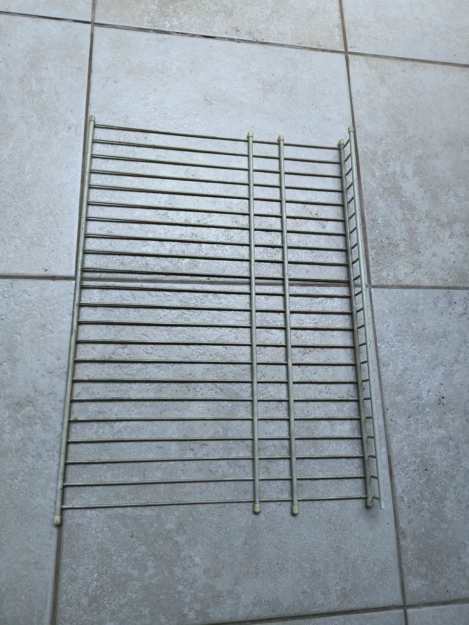 Prateleiras de Arame Encapadas. - Foto 3