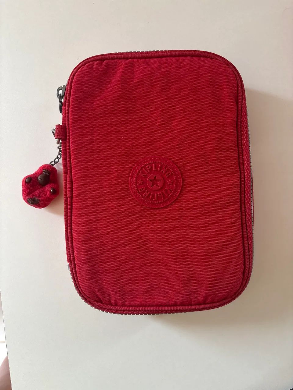 Red pencil case, original Kipling