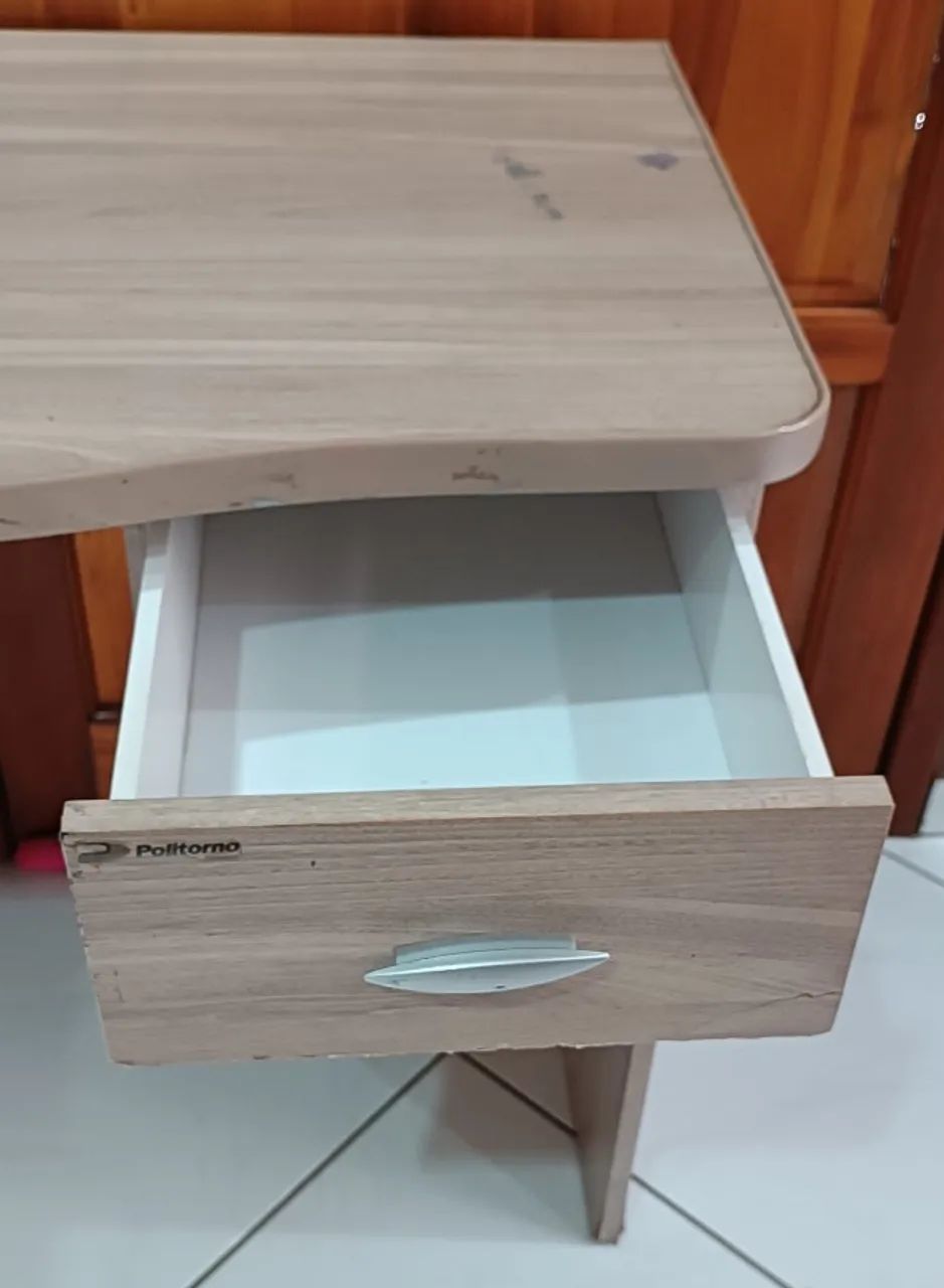 ? Mesa de Escritório com Gaveta  - Foto 4
