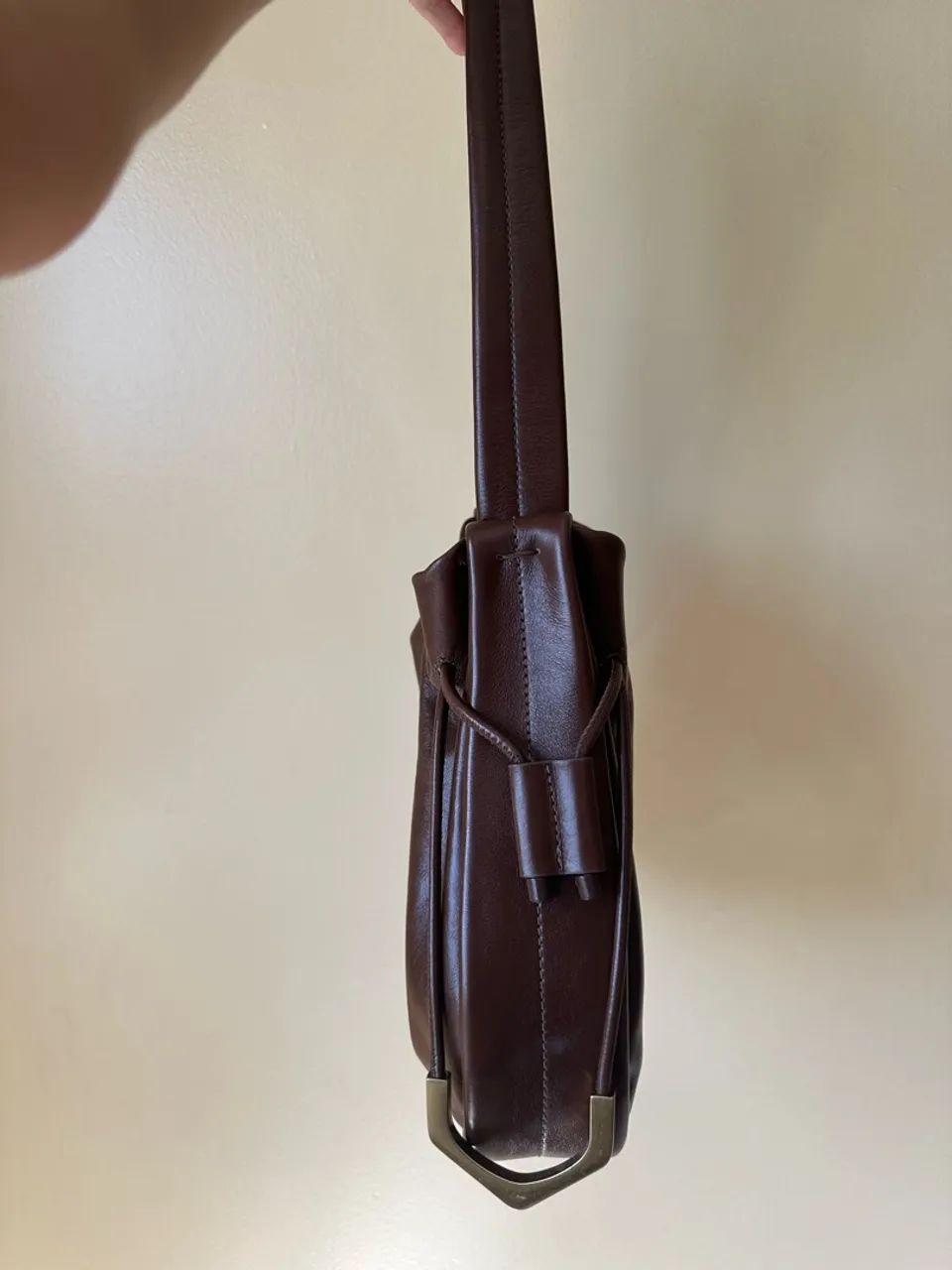 BOLSA SCHÜTZ DE COURO MARROM - Foto 3