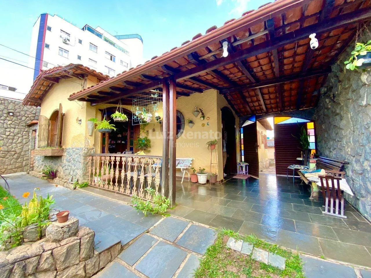 Casa à venda no bairro Santa Inês