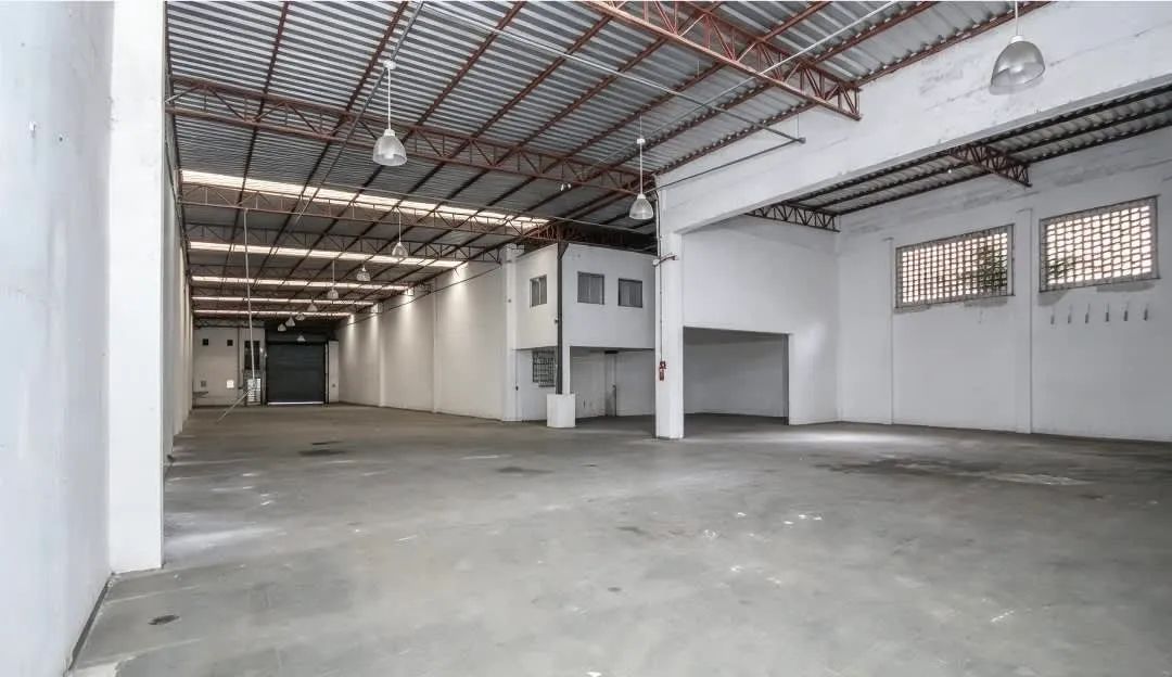 Galpão na Rua Divino das Laranjeiras, 75  750 m² - Foto 2