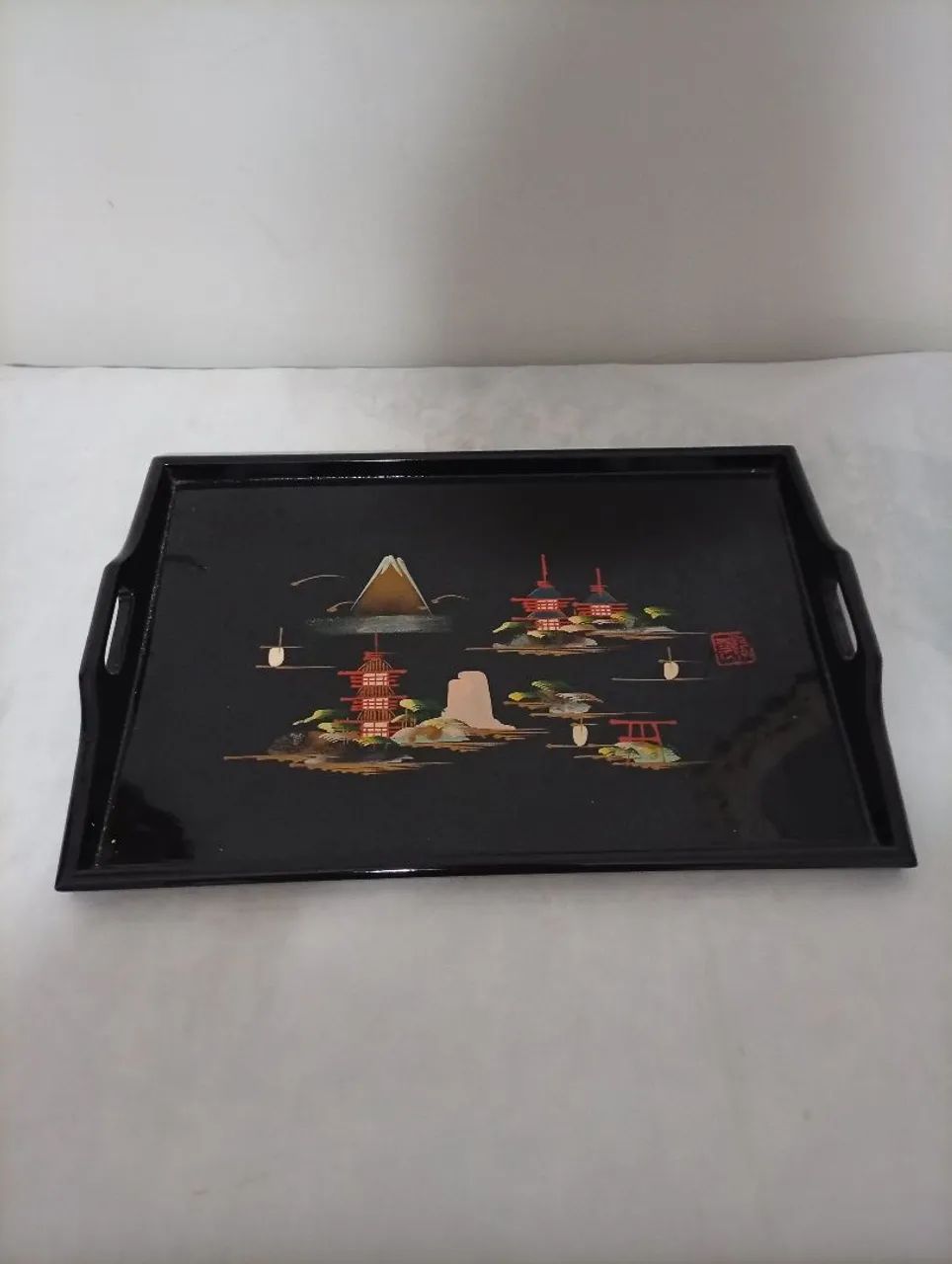 Bandeja Japonesa de Madeira Laqueada 
