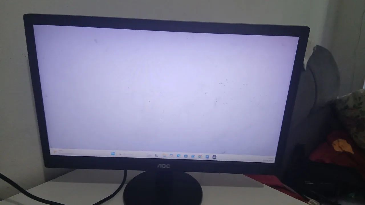 MONITOR SEMI NOVO AOC