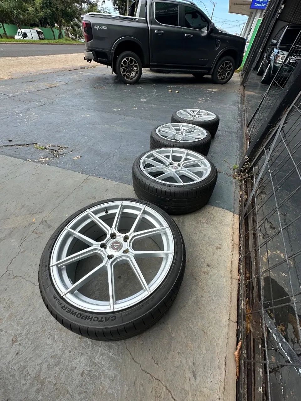 Jogo de rodas Vittoria San Diego 19" 5X112 compativel com Jetta, Golf, Audi, bmw, etc. - Foto 5