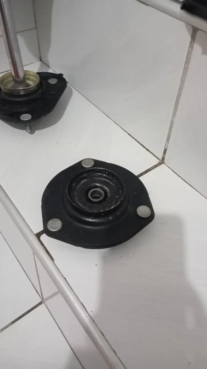Amortecedor de carro - Foto 4