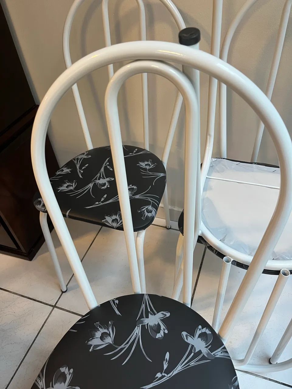 Vendo cadeiras novas