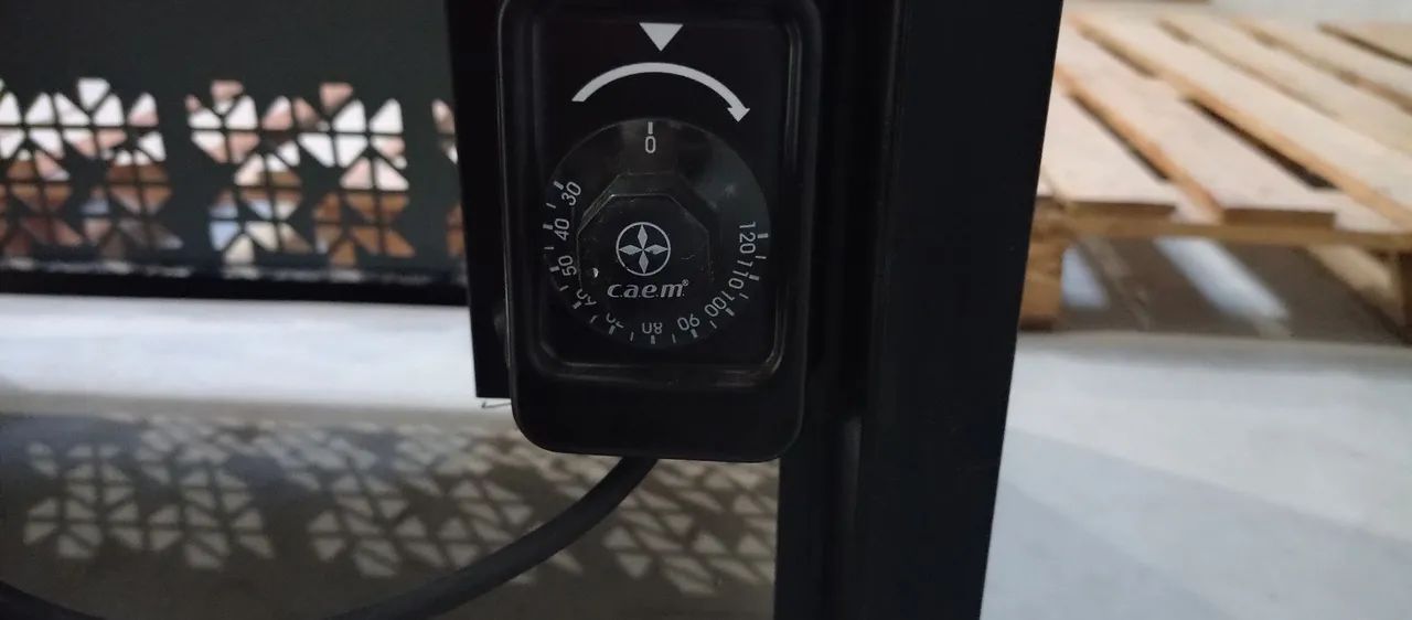 Vendo estufa vitrine de calor 220 v - Foto 2