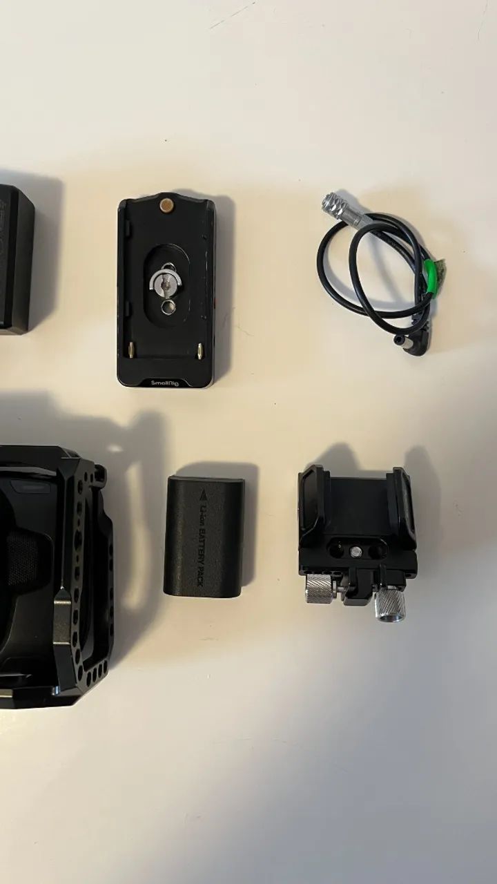 Blackmagic Pocket 4k + Acessórios - Foto 3
