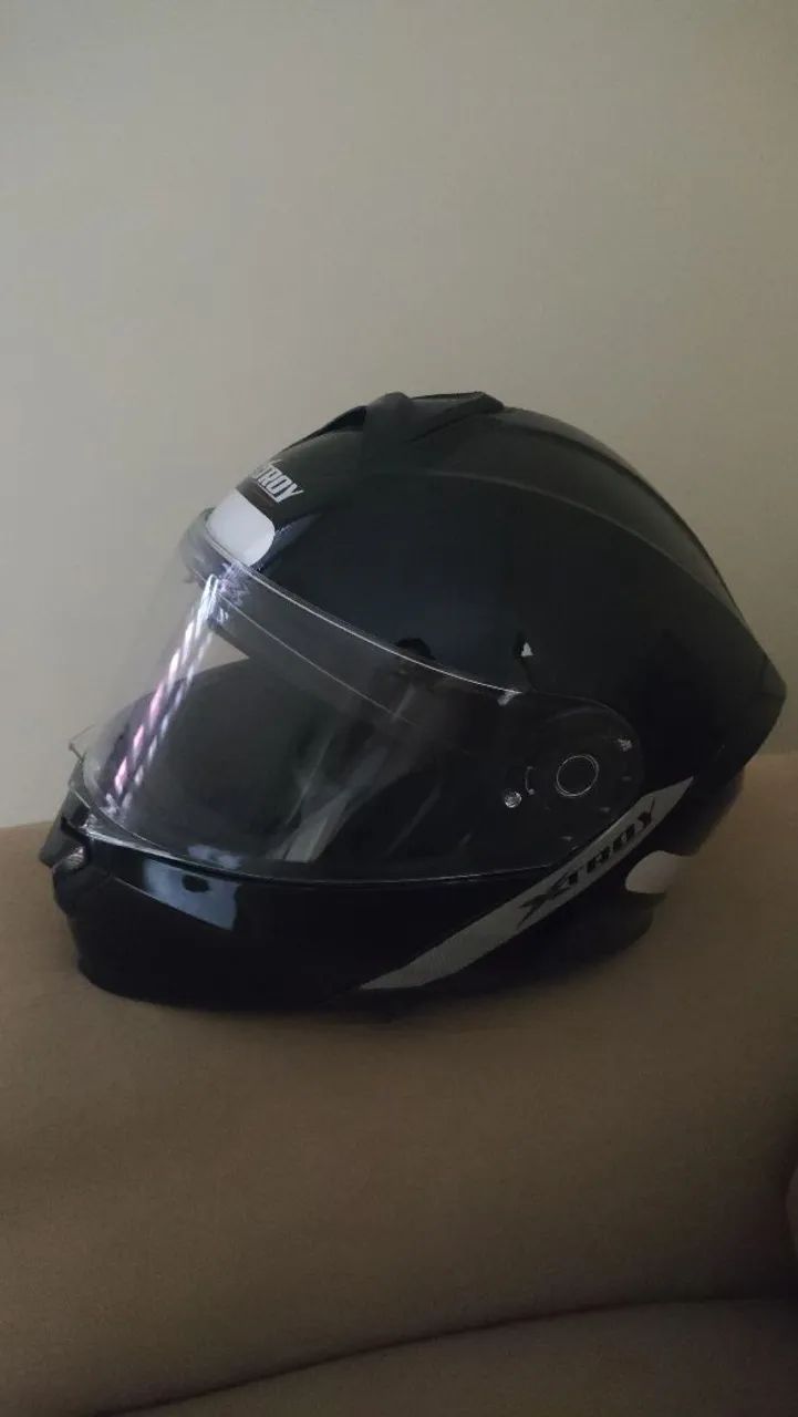 Capacete Xtroy com Queixeira e Óculos de Proteção UV - Foto 5