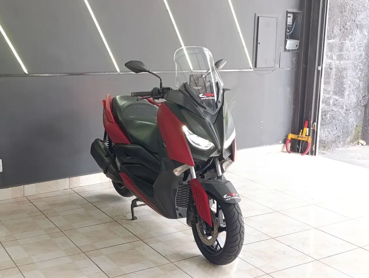 X-max 2021 impecável baixo km - Foto 2