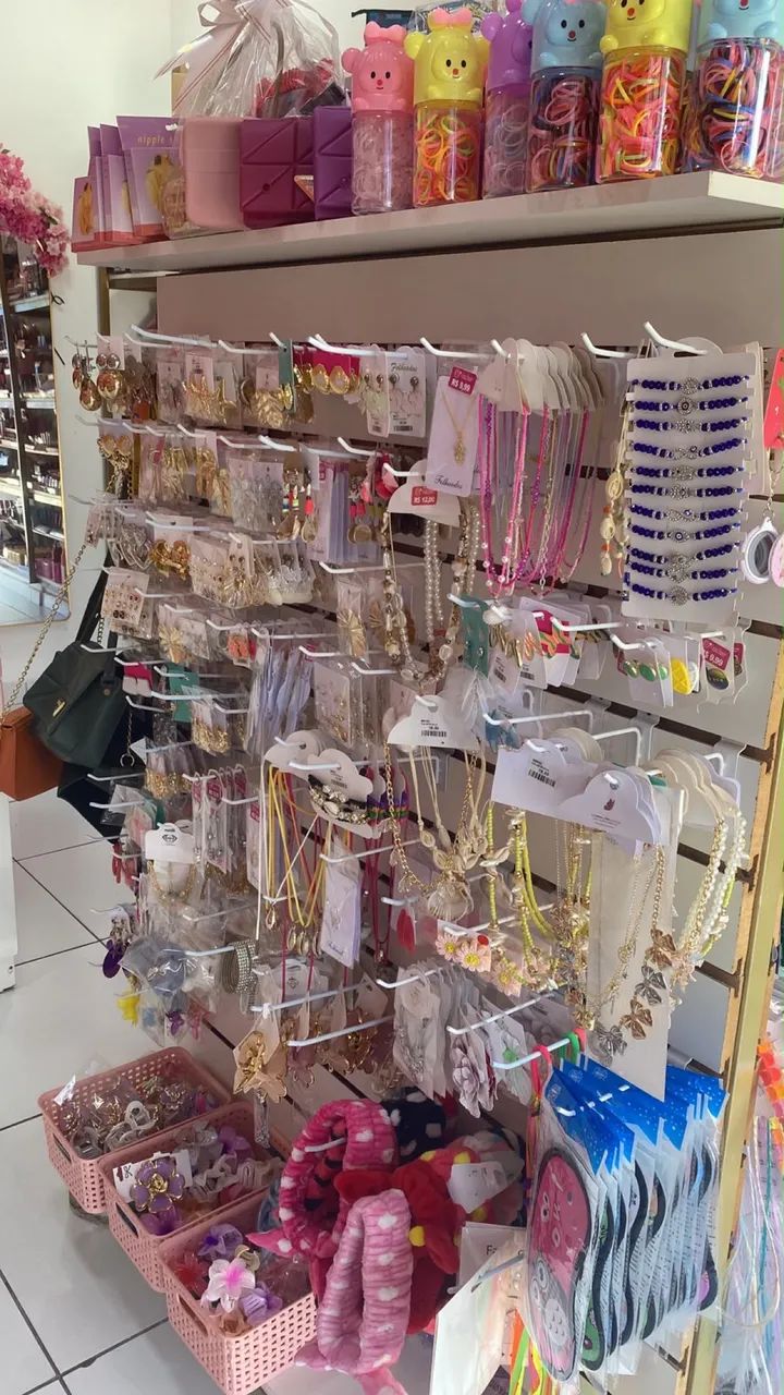Vendo loja de maquiagem com tudo  - Foto 2