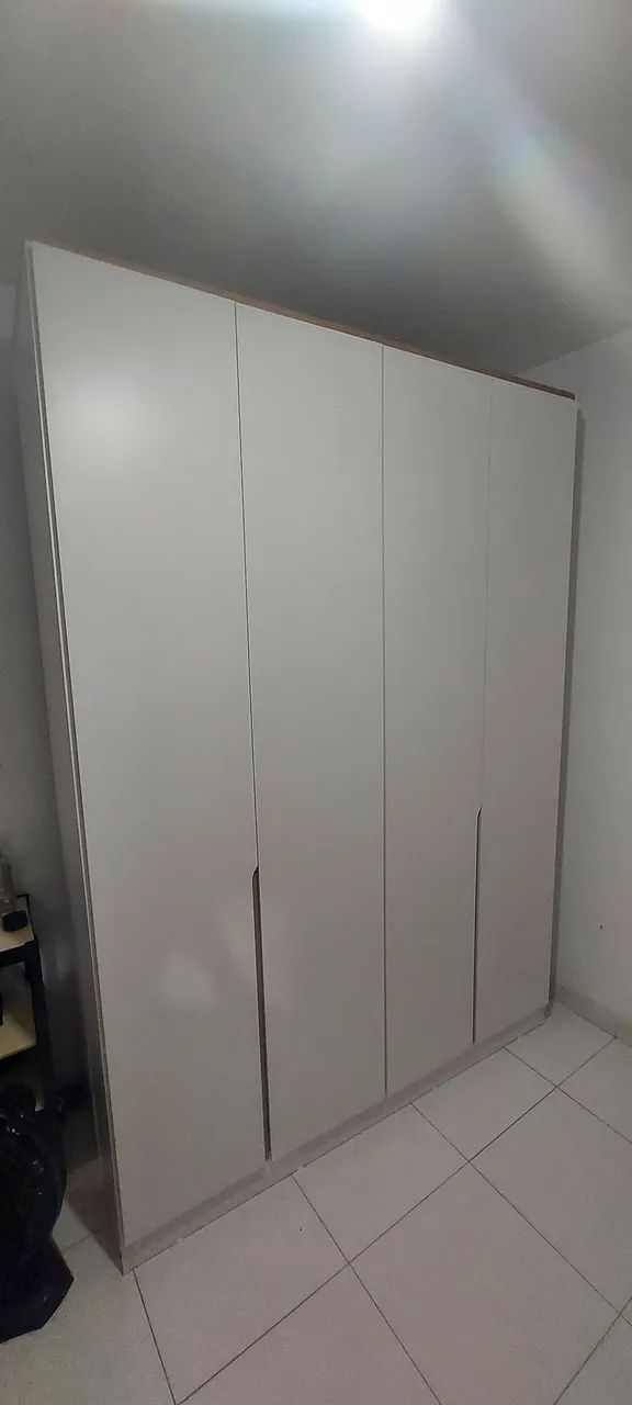 Guarda-roupa 
