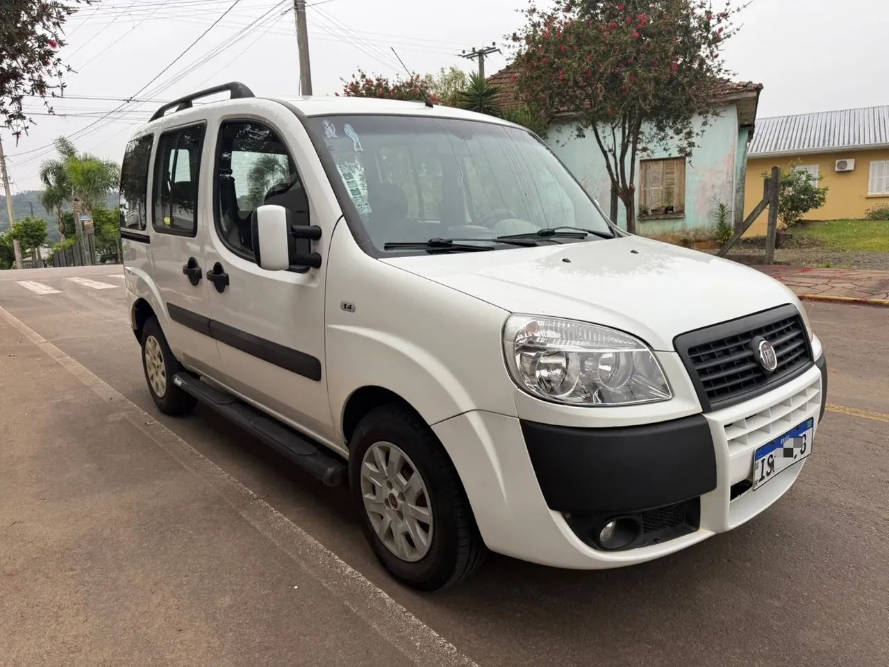 Fiat Doblo Doblo ELX 1.4 mpi Fire Flex 8V 4p 2011