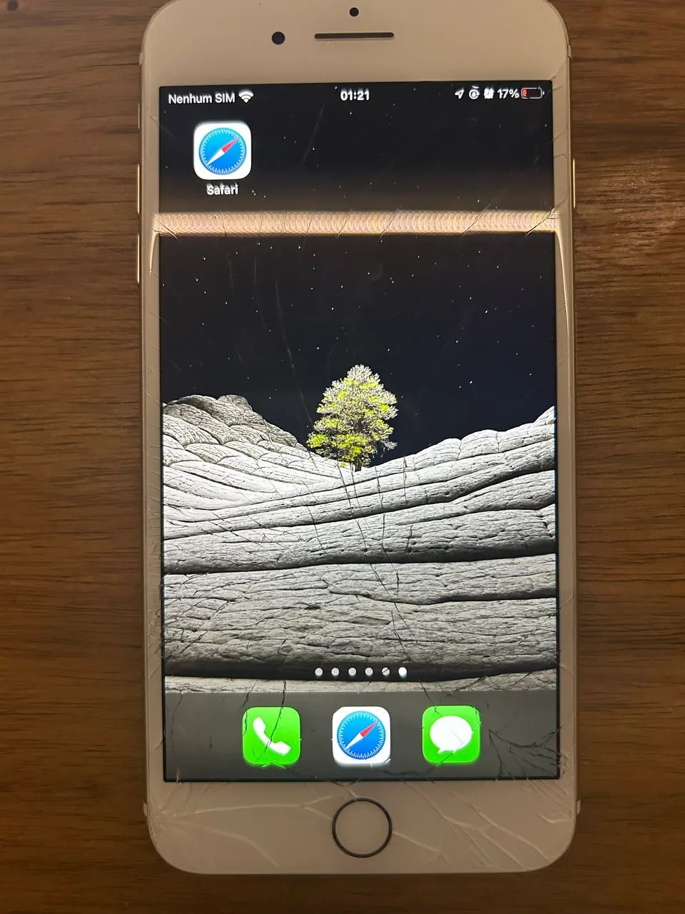 iPhone 7 plus (tela trincada mas funciona TUDO)