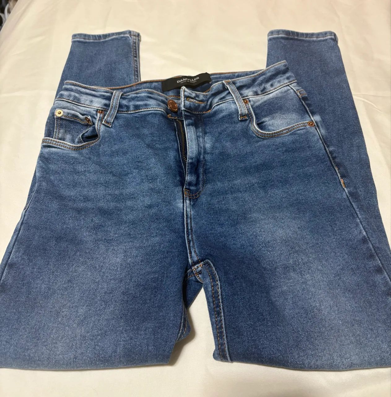 Calça Jeans da marca Damyller Crooped, tamanho 40 semi nova. - Foto 2