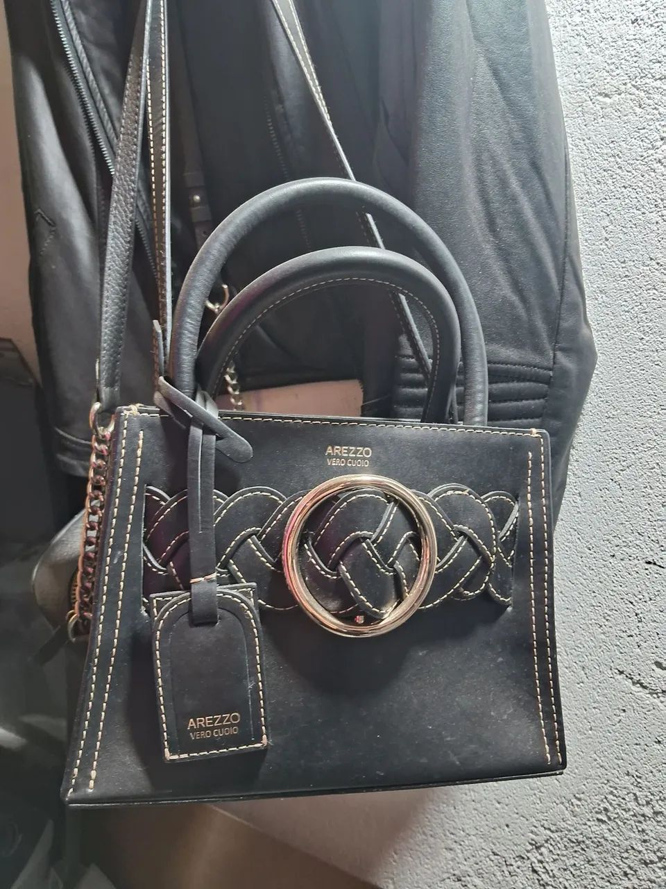 Bolsa de couro arezzo