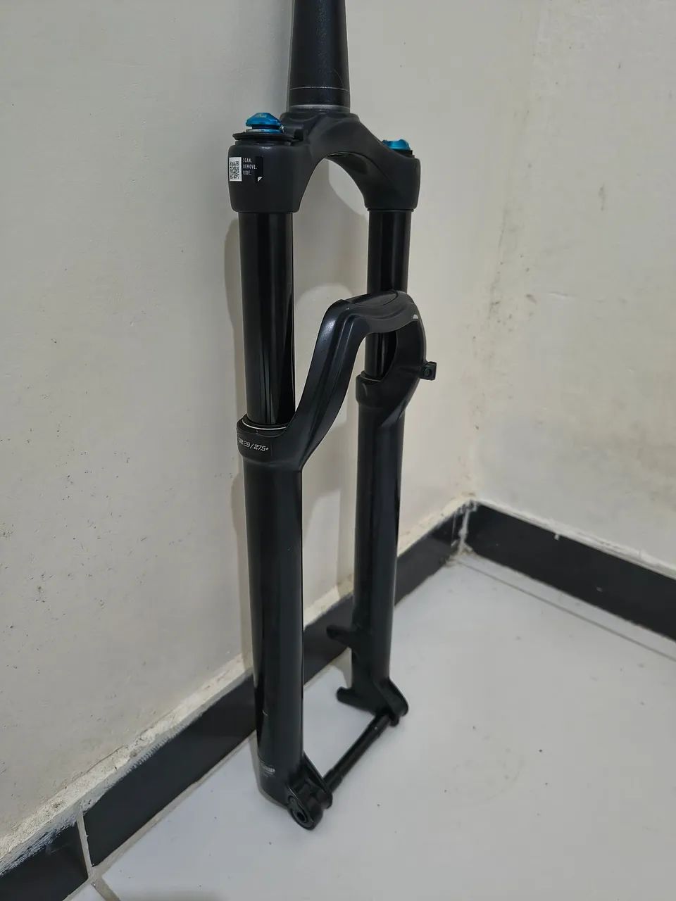Vendo suspensão Fox 32 ar e óleo com ajuste de retorno eixo boost 