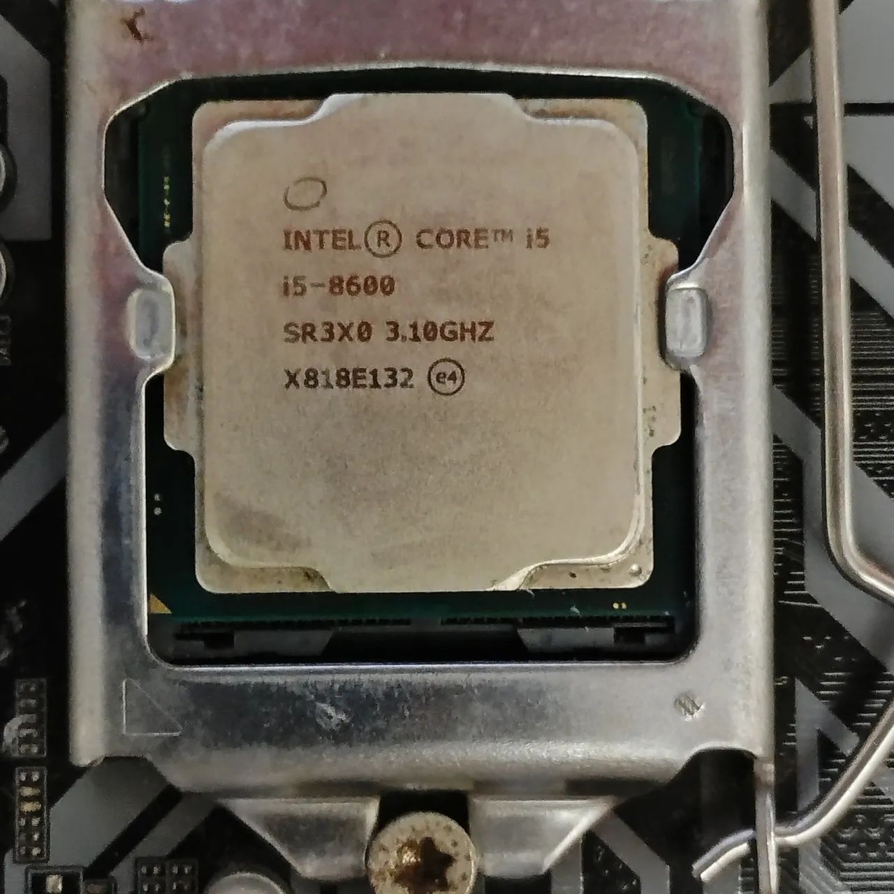 Conjunto de peças. I5 8600, fonte Corsair e outros 