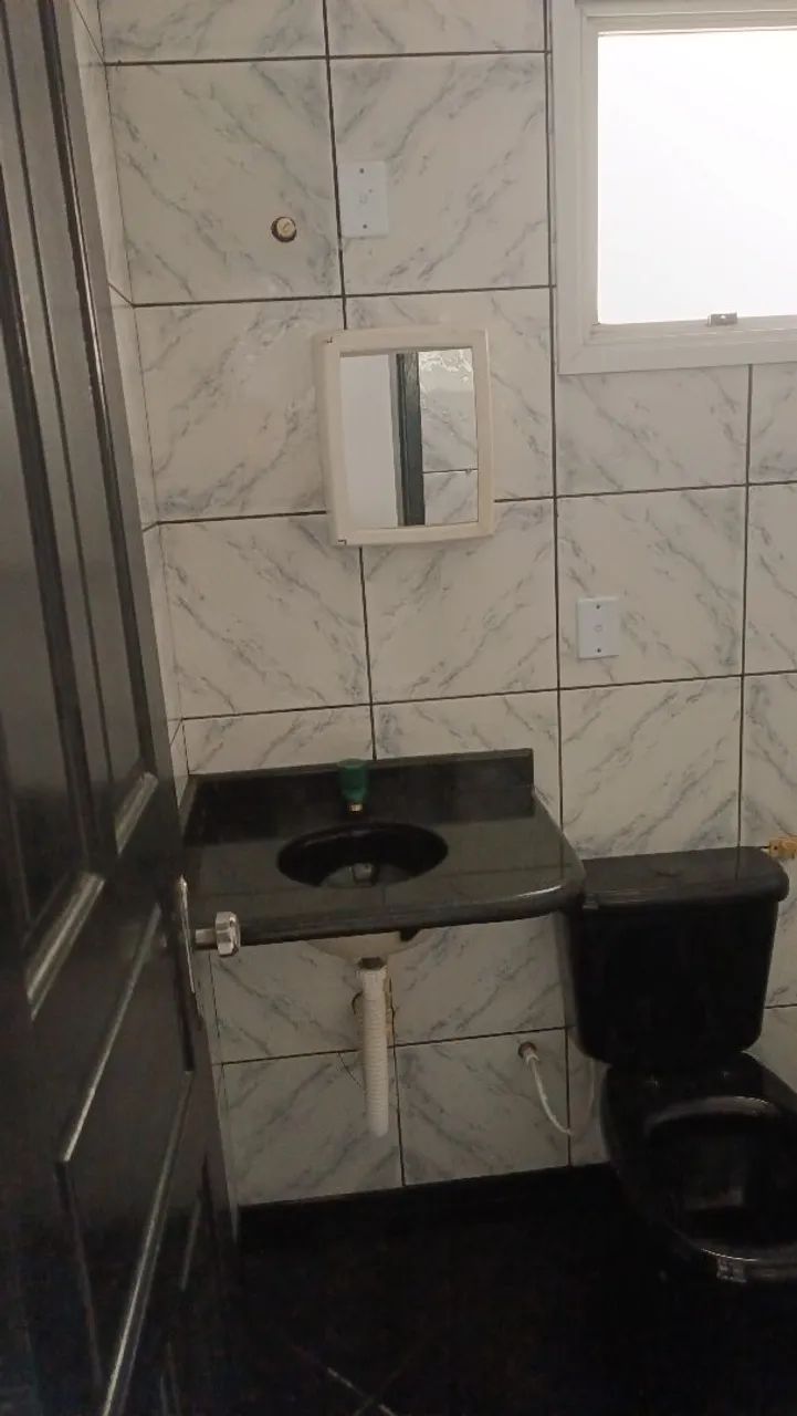 Alugo kit Net com 1 quarto 2 banheiro sala e cozinha e uma varanda  - Foto 4