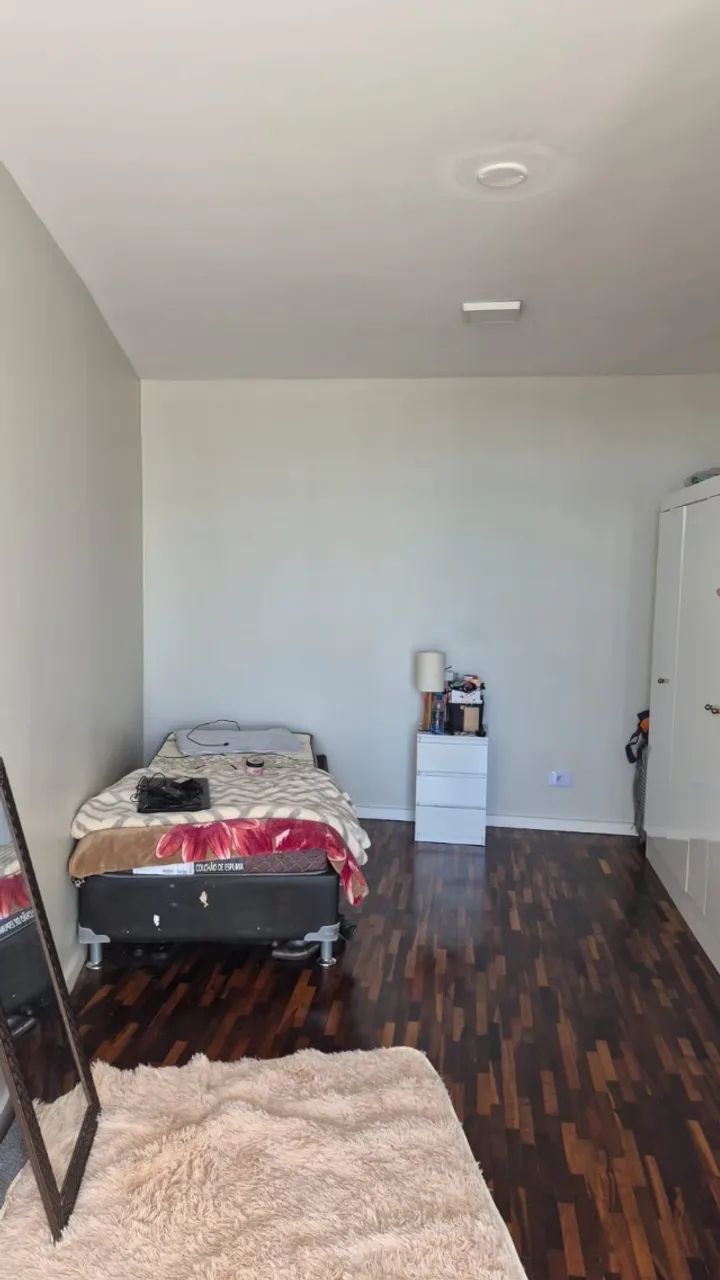 Quarto individual para moças