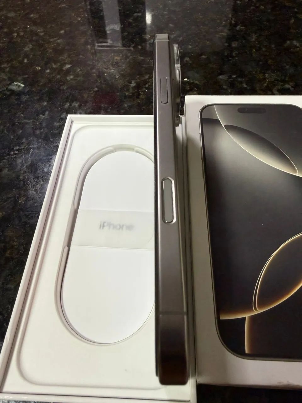iPhone 16 pro Max  - Foto 3