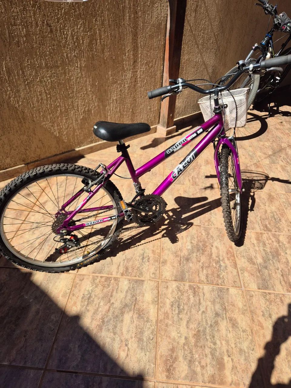 Bicicleta aro 24 e 18 marchas - Ótimo Estado - Foto 5