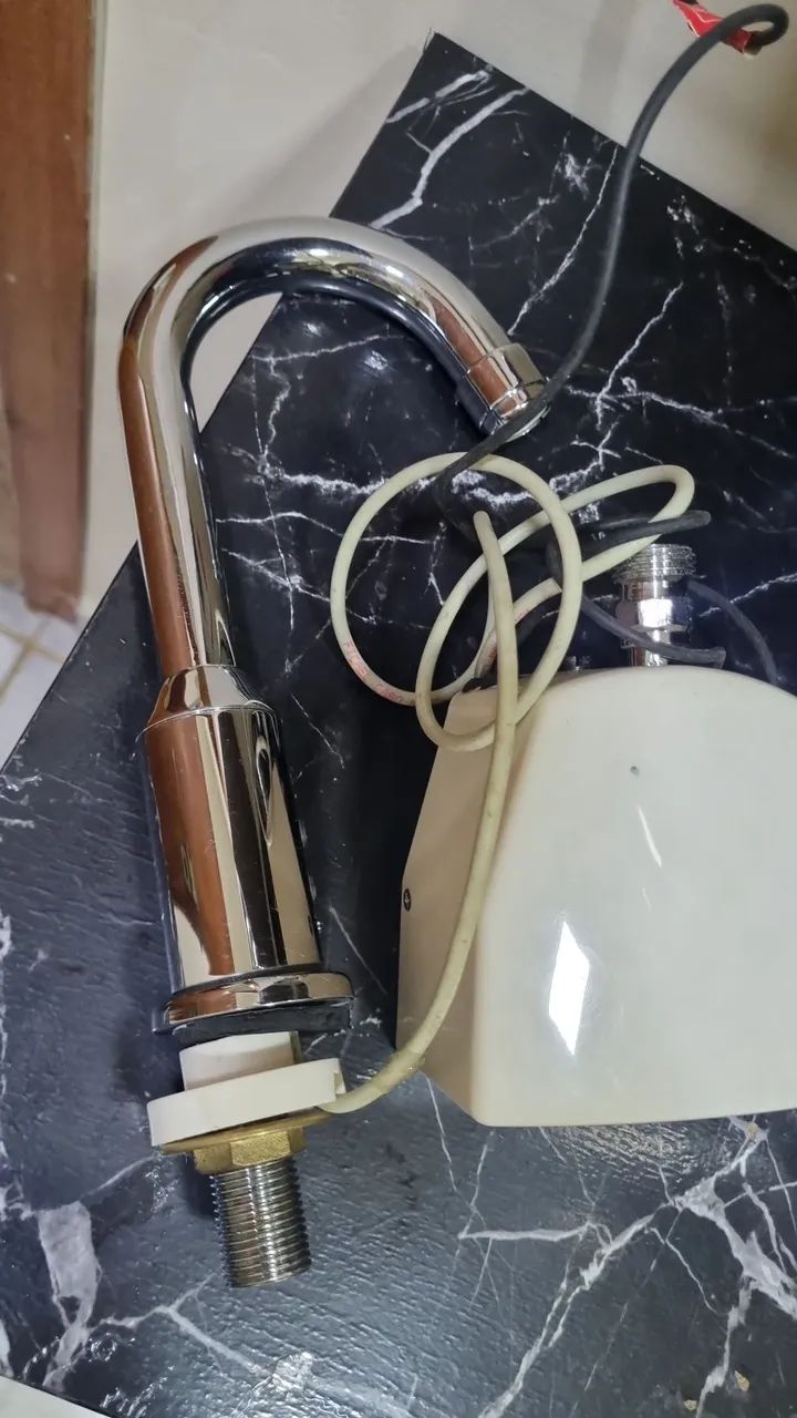 Torneira Eletrônica Com Sensor Banheiro E Lavatório Cromada