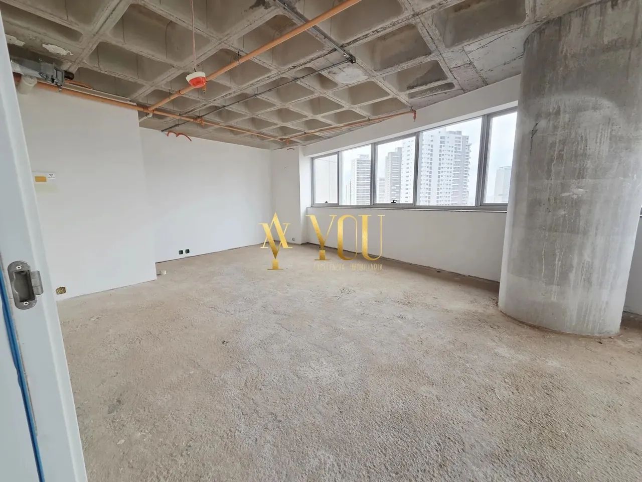 Sala Comercial no Orion Complex  Exclusividade e Estrutura Premium para Empresa