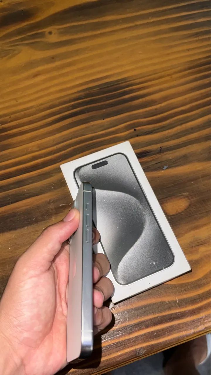iPhone 15 Pro - Foto 3