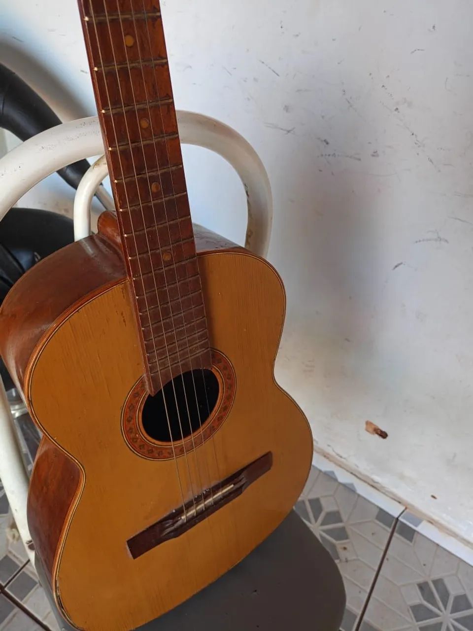 Vendo violão 