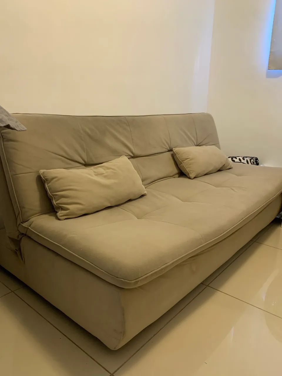 SOFÁ CAMA + ALMOFADAS 