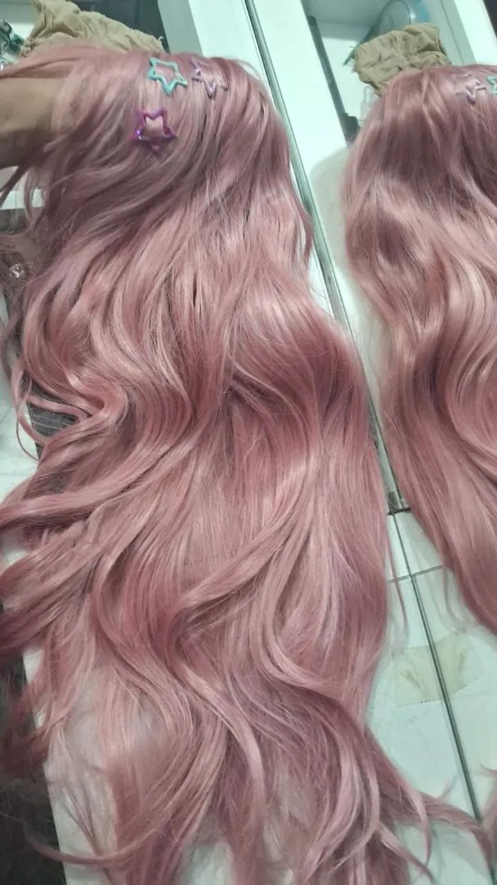 Peruca rosa ondulada com franja desapego - Foto 2