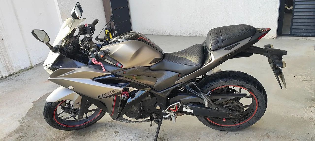 Yamaha R3 2017 - Foto 4