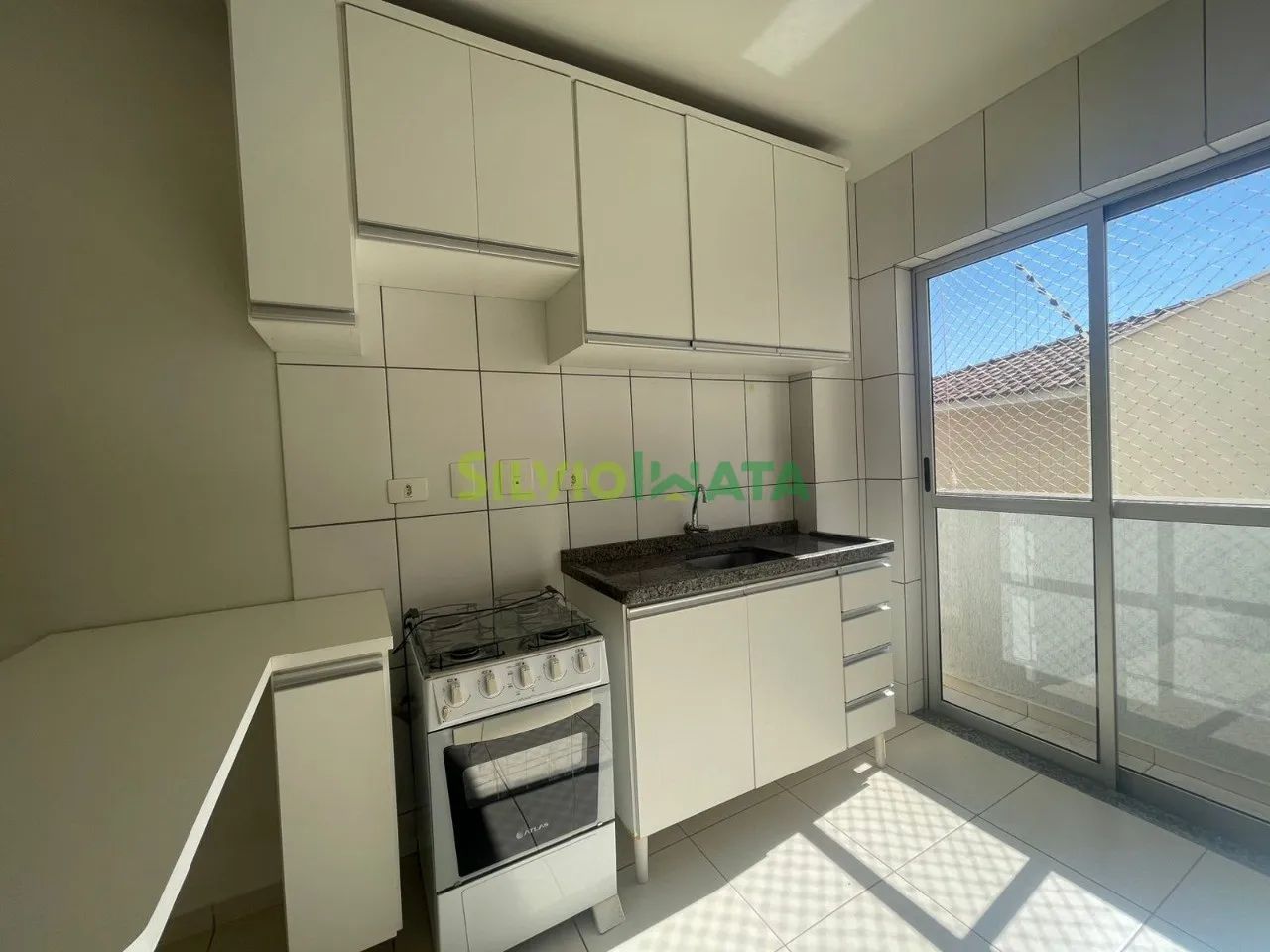 EXCELENTE APARTAMENTO, 01 SUÍTE PARA MORAR NO ED. GRAN STUDIUM, PRÓXIMO À UEM, ZONA 07 - Foto 5