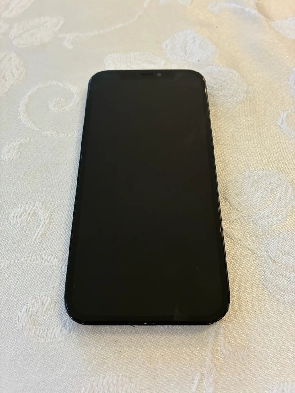Vendo Iphone 12 conservado, único dono