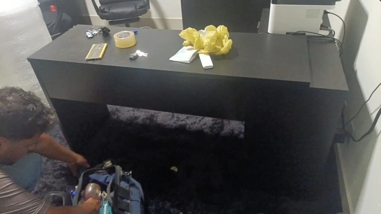 Mesa de escritório em L - Foto 3