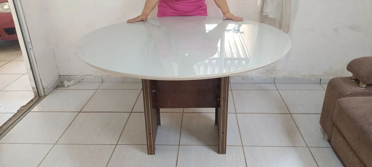 Mesa de jantar com tampo de vidro - Foto 3