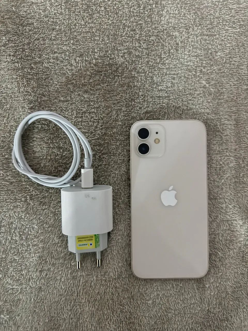 iPhone 12  - Foto 2