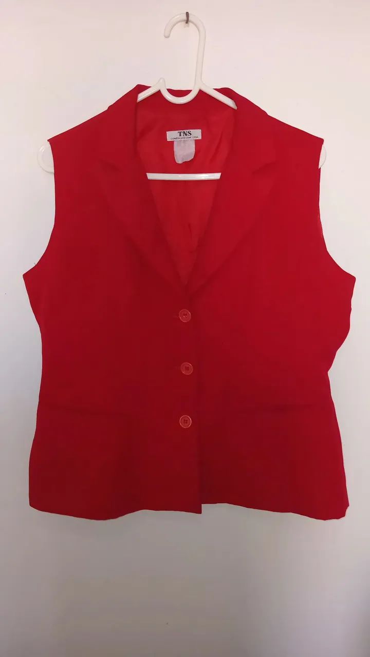 Blazer sem mangas feminino