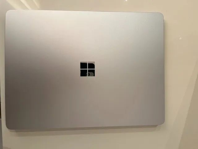 Notebook Surface Snapdragon (R) X 10 -Core  X1P64100
