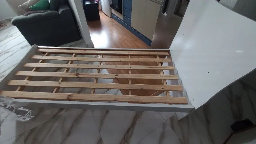CAMA DE SOLTEIRO COM COLCHAO