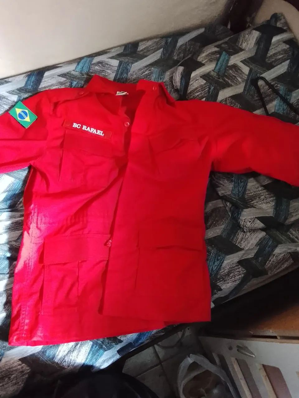 Vendo gandola e calsa  tamanho (p) nova nunca foi usada 