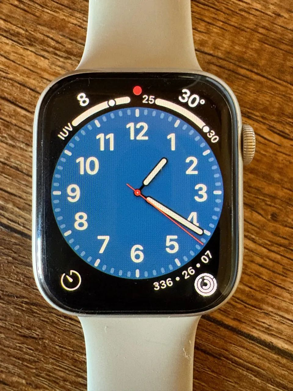 Apple Watch Série 8 - 45 mm starlight - Foto 2
