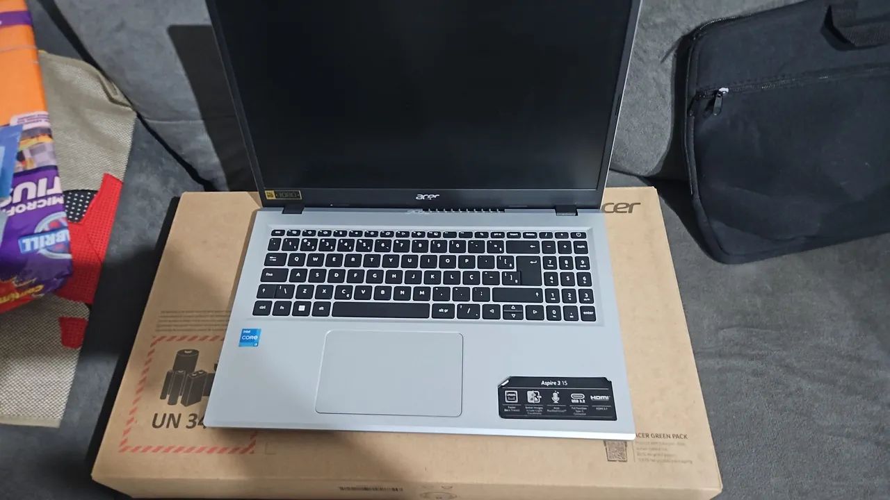 Notebook acer core i3 17°geração 